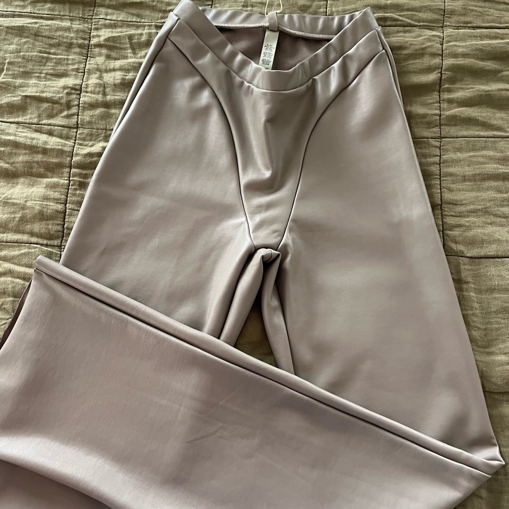 SKIMS FAUX LEATHER PANTS